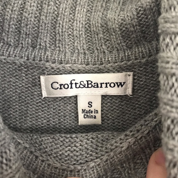 Color Blocked turtleneck sweater - Picture 2 of 3